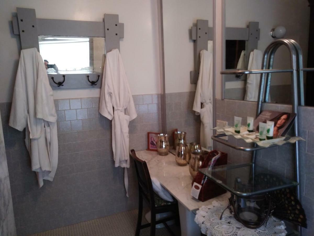 The Palm Hotel Jamestown Εξωτερικό φωτογραφία